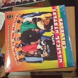 Wu-tang vs. the Beatles " enter the magical mystery tour" 2lp colored viny